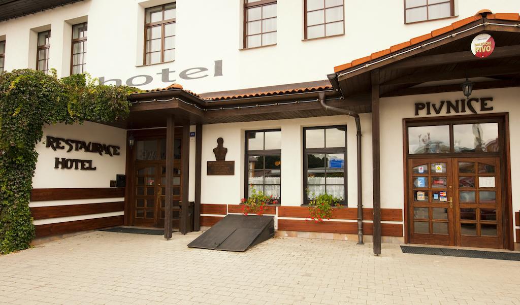 Hotel Hajcman Zďar nad Sazavou Bagian luar foto