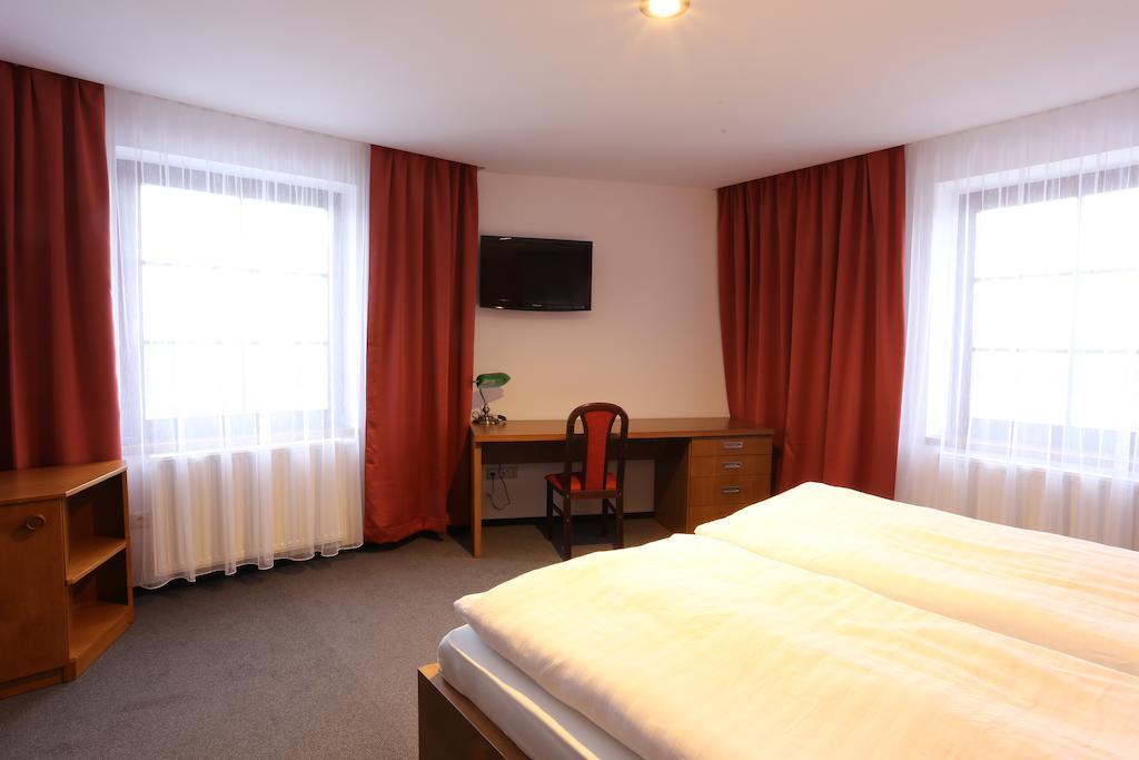 Hotel Hajcman Zďar nad Sazavou Bagian luar foto